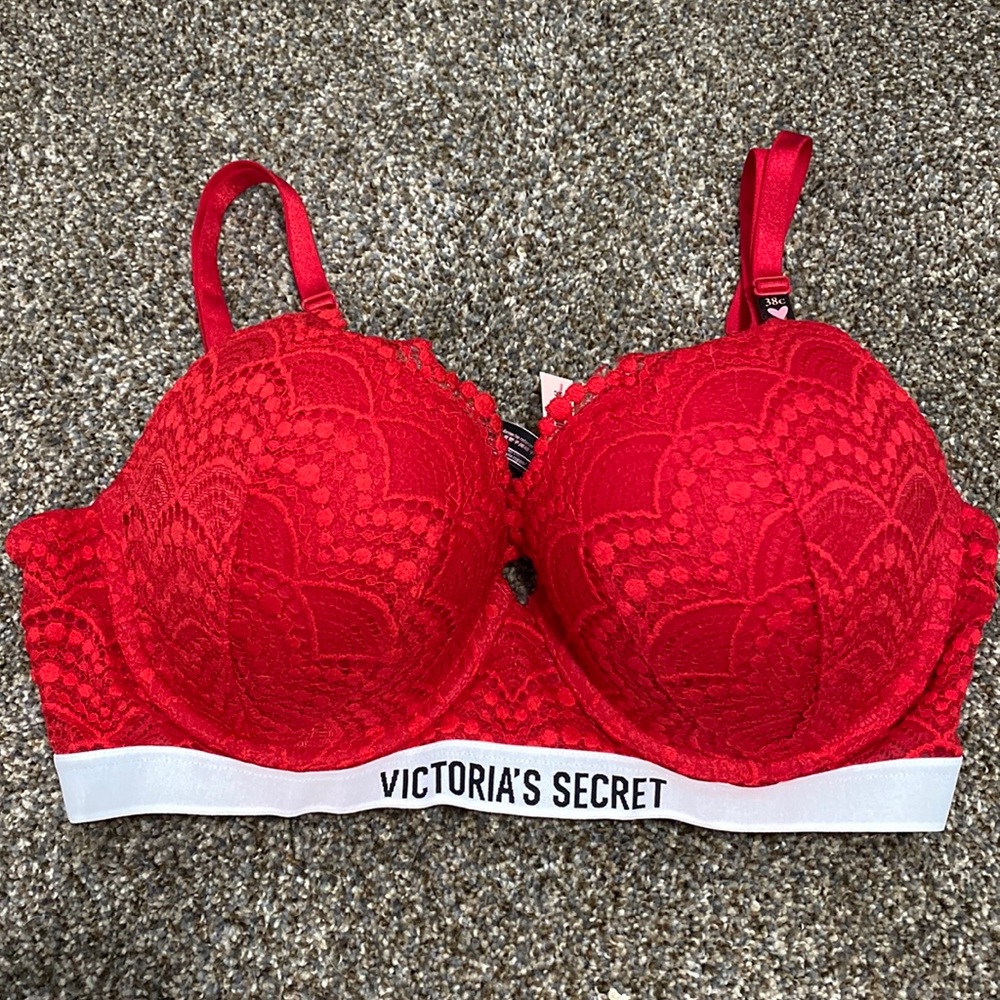 Victoria’s Secret Tshirt Push Up Bra- NWT